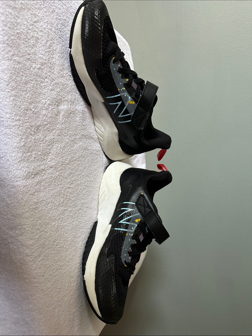 Boys New Balance Rave Run Velcro strap - Picture 9 of 9